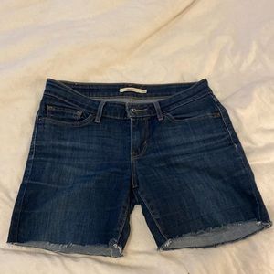 levi’s cut off denim shorts 711 skinny size 28 medium wash
